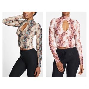 2! Long sleeve Keyhole Tops